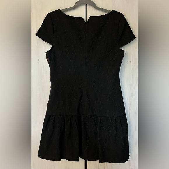 ZARA B&W Collection Dress Zips Up On Side Classic Look - Picture 5 of 8